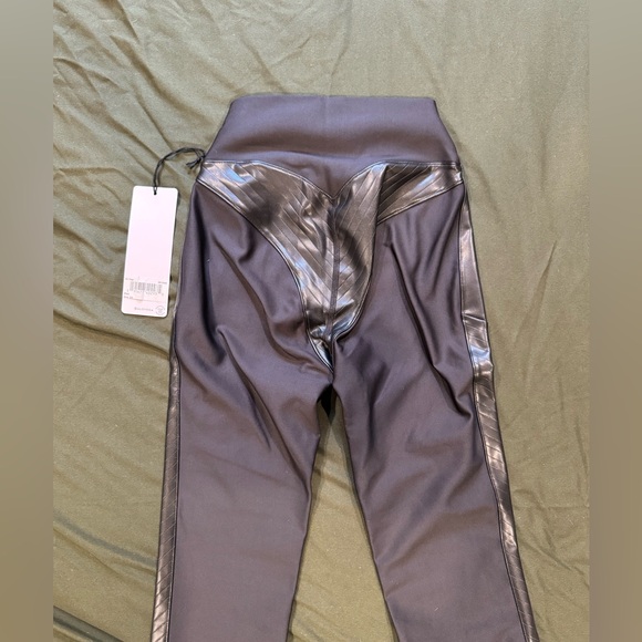 Airlift Winter Warm High-Waist Supermoto Legging NWT - Picture 8 of 9